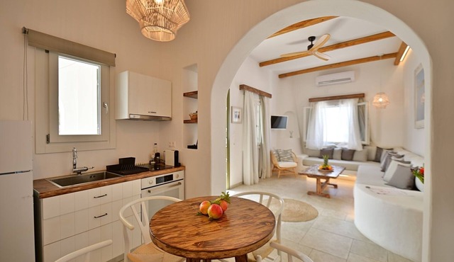 Kallichoron Signature Villa with breathtaking view of Chora and the Aegean Sea.