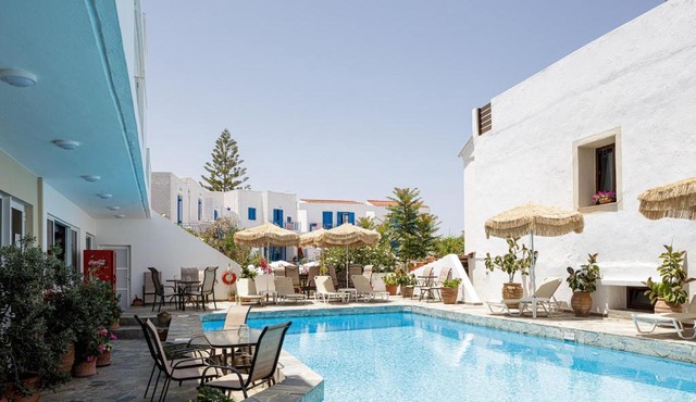 Kasteli Studios & Apartments
