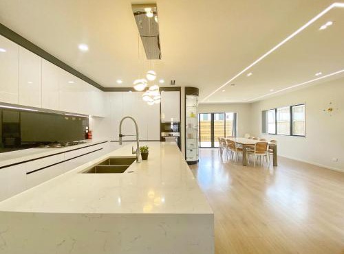 Koromeke Luxury 370sqm New Build, Ideal for Groups