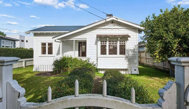 Lime Tree Cottage - Mt Roskill