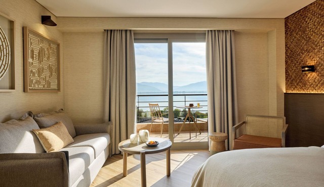 Limneon Resort & Spa