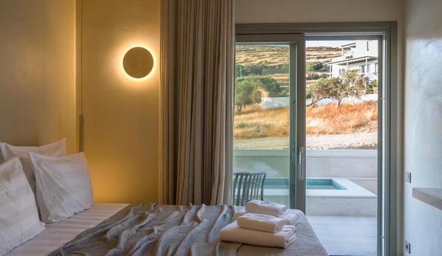 Lithos Luxury Suites