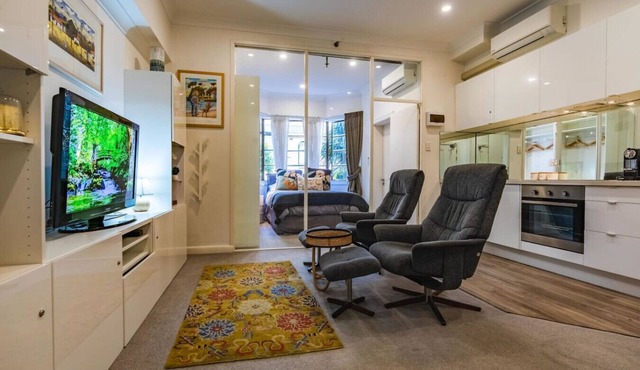 Long-Term Listing - Oversized Potts Point Studio