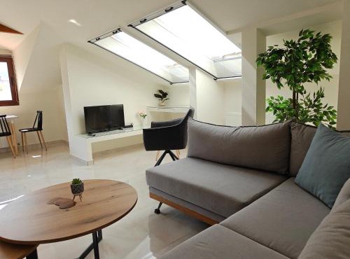 Luxury suite with Olympus and sea view