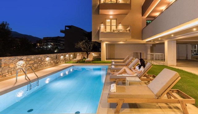 Makris Luxury Rooms