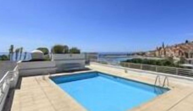 Menton Roca Mare 4 floor Parking Internet air conditioning, Garavan area