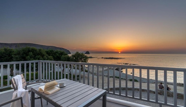 Milos Waves Luxury Apartments