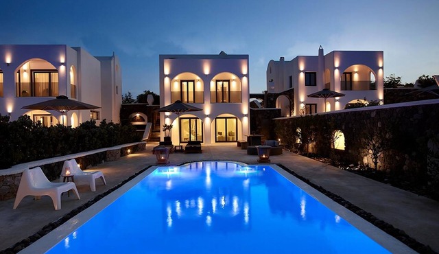 Modern & Comfortable Santorini Villa | 3 Bedrooms | Villa Aqua | Private Pool