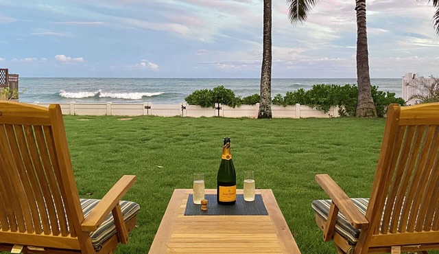 New - Sandy Beachfront House! Work & Play in Paradise. in Ewa Beach