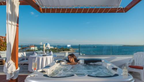 Oasis Beach Hotel