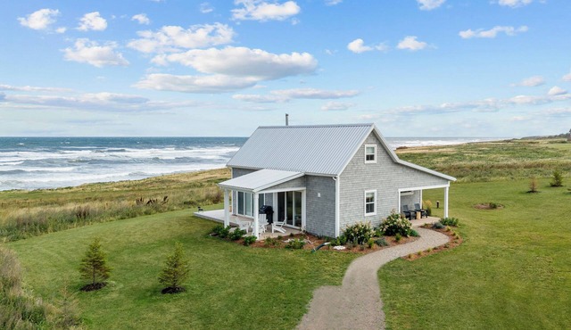 Ocean Front Beach House With Access To Private Beach (License#2203401)