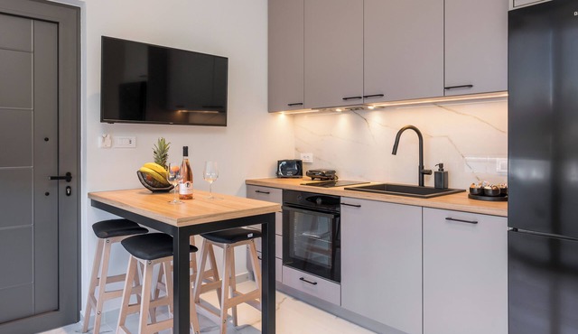 Orama Luxury Apartments | Seaside Apartments Chania