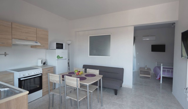 Paulsia Apartment#2 Brand new apartment in Psintos village