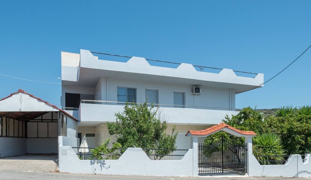Paulsia Apartments