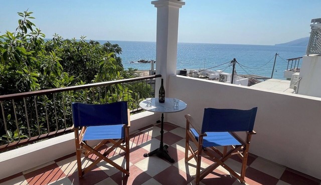 Penthouse Studio Magazia Skyros