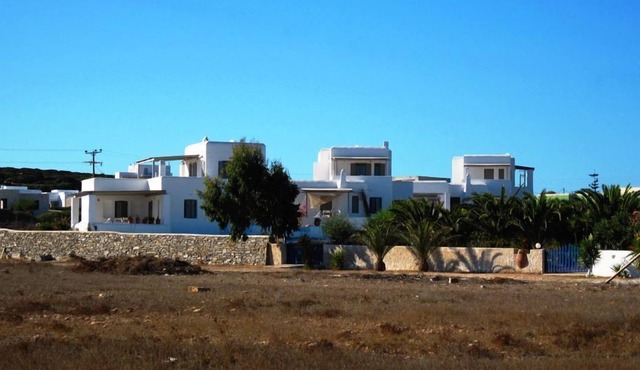R 113 Spacious 3 bedroom Villa close to the beach with Sea View