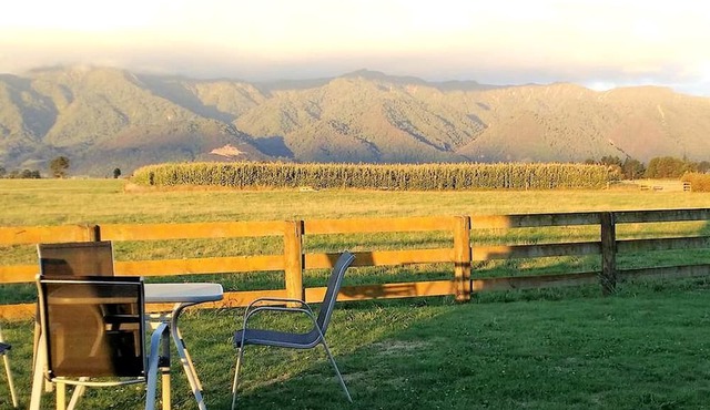 Romantic Accommodation near Kaimai Mamaku Forest Park, North Island