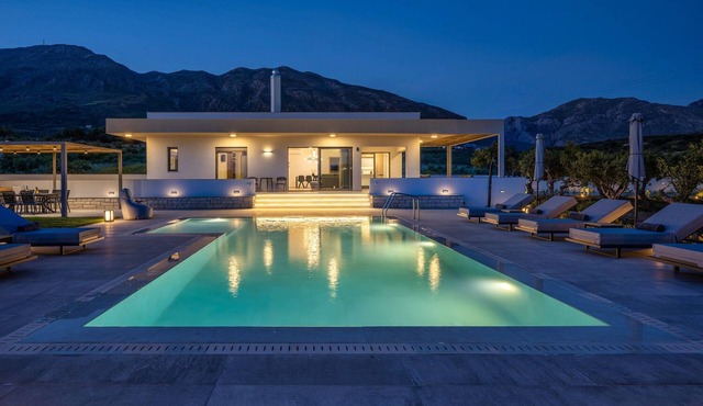 Romantic villa 5 minutes from the sea