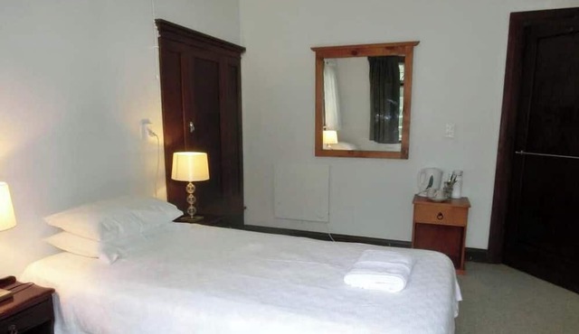 Rustic Farm Accommodation Surrounded by Gorgeous Countryside Views near Lake Karapiro, North Island in Cambridge