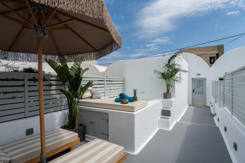 Santorinico Private Villas