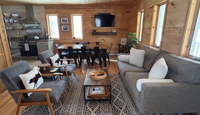 Secluded Riverfront Cabin - 5 Min to Whiteface.