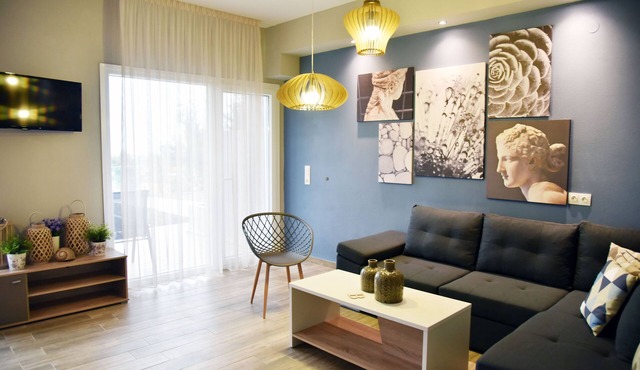 Siggos Suites B awaits
