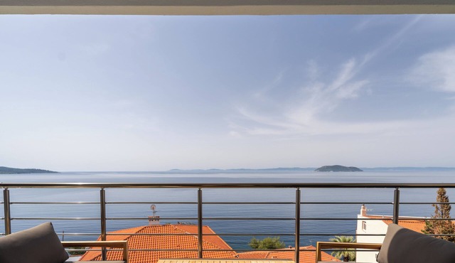 SithoniaRS Wave & Wind Luxury Apartment with infinity Sea View