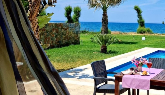 Son of the Beach (20m) - Platania 600m, Bungalow 2