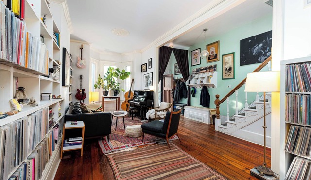 Spacious 3 Bedroom Hotel Suite in Down Town Toronto in Toronto
