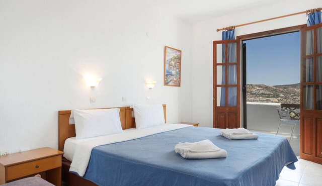 Standard Sea View Double 1 Room with Sea View and Shared Pool