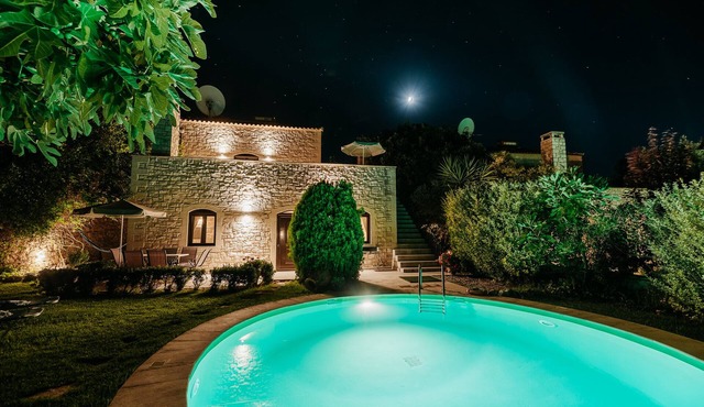 Stone villa with pool & fantastic sea views (with special autumn offers)