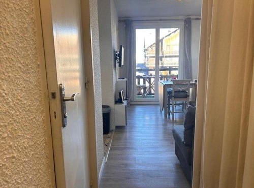 Studio Cabine 4 pers. à Risoul 1850, Accès Direct Pistes, Balcon, Piscine Chauffée l'Été - FR-1-330-575 in Risoul