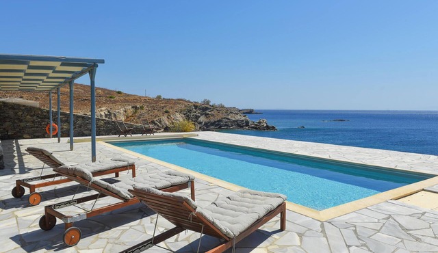 Stunning home in Ampela, Syros