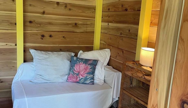 Sub-Tropical Paradise Retreat Glamping, Infra-Red Sauna, Taupo Bay
