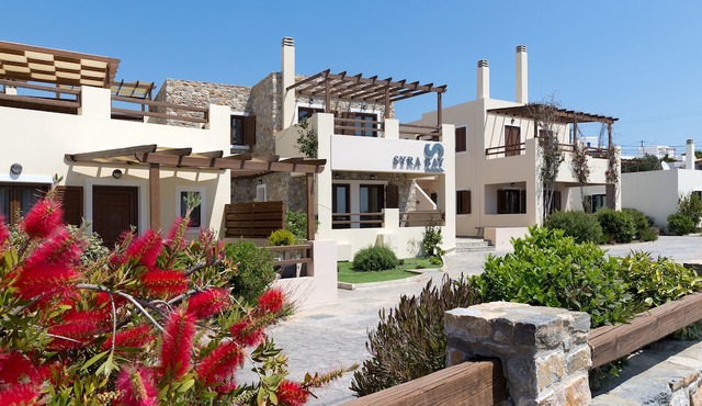 Syra Bay