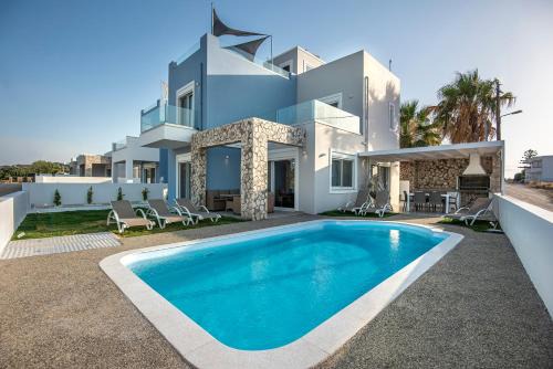Tamaris Villa with heated pool