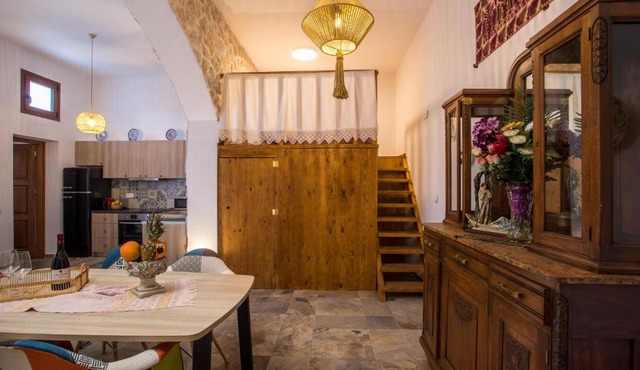 Traditional Loft Casa Di Vini