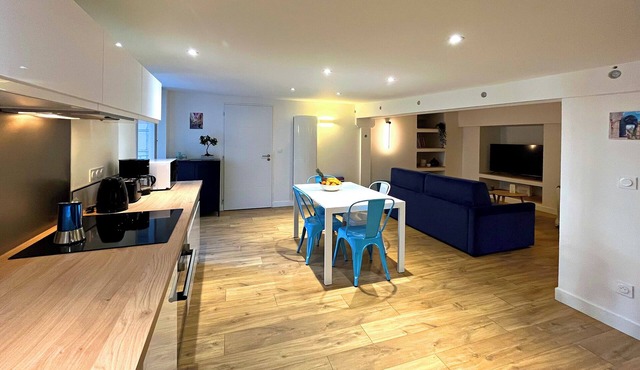 "Unique Accommodation: Exceptional Place in the Heart of the City Center." in Chambéry