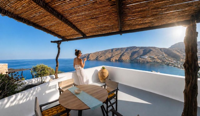 Uranos studios Amorgos