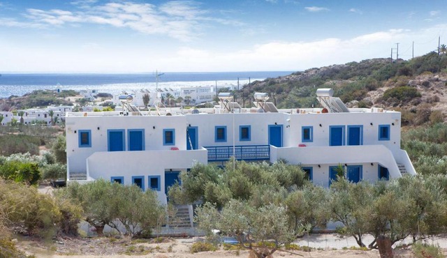 Vardes Hotel Studios