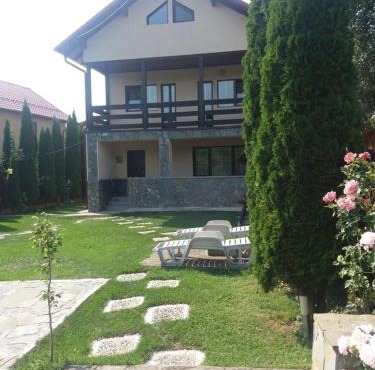 VILA ROXANA in Comarnic
