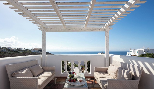 Villa Aliki – Sea Views & Just 750m from the Beach