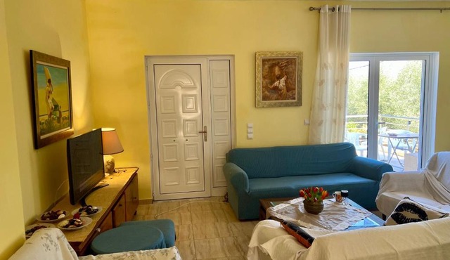Villa Amatheia, Beachfront