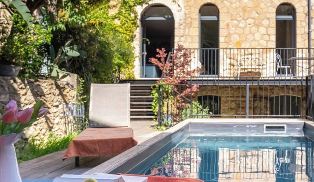 Villa Campestra avec piscine, terrasses et jardin