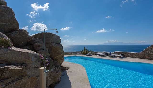 Villa Carina by Paradise Estate Mykonos : Prime Location & Endless Sea Views