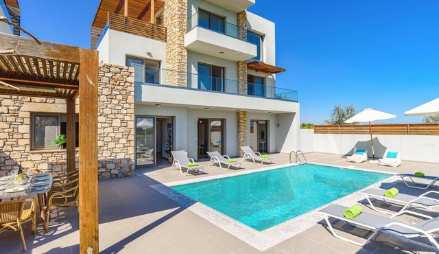 Villa Eva Olivestone by Villa Plus