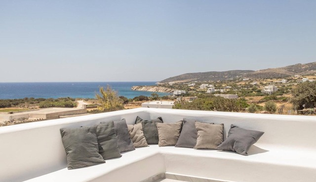 Villa 'Hercules House' with Sea View, Wi-Fi and Air Conditioning