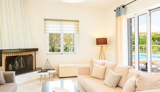 Villa in Prines with Private Pool