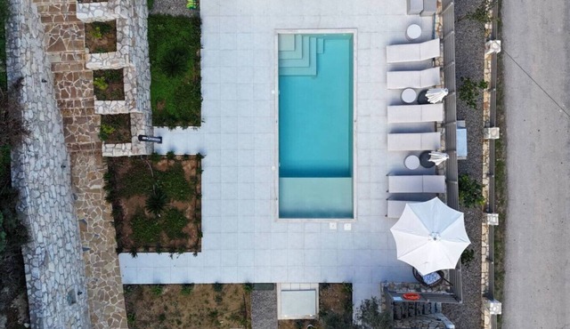 Villa Mareli - Beachside Villa with Heated Pool