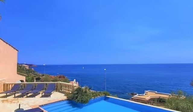 Villa Premium à Saint-Raphaël - Heated pool, 6 suites and sea view